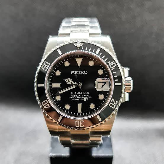 Black Submariner Seiko Mod